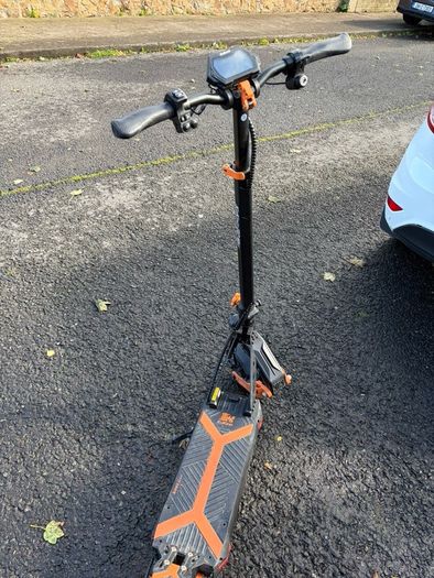 electric scooter