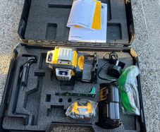 Dewalt 3 beam green laser for sale