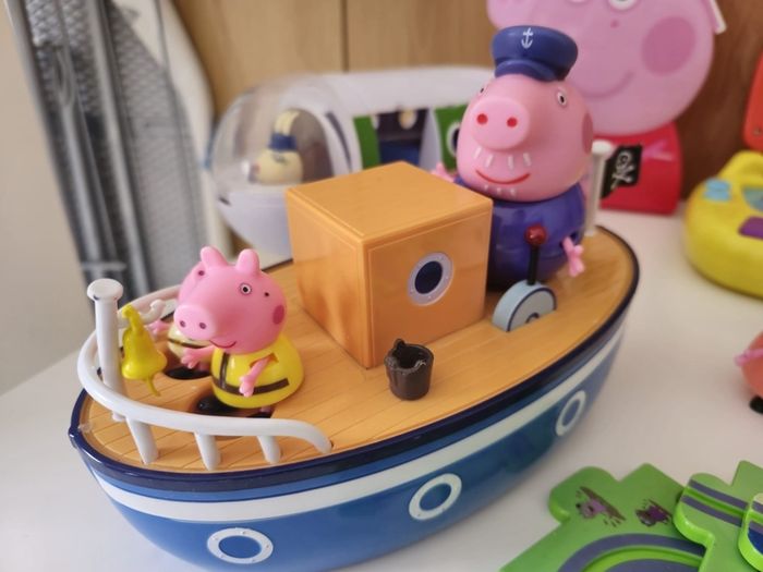 Peppa Pig toys and books set