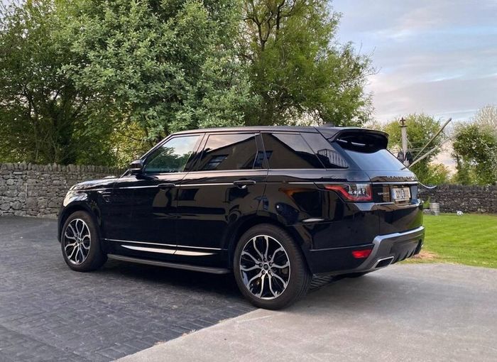 2022 Range Rover Sport P400e HSE Silver Edition