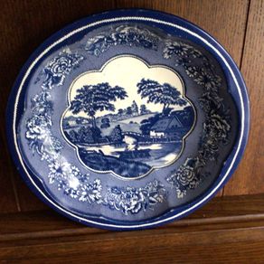 Vintage Daher blue and white 10 inch tin bowl