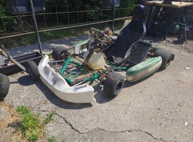 Racing tony kart