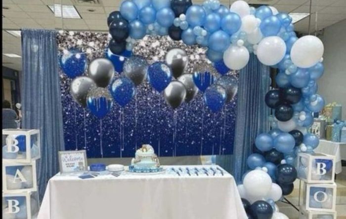 Last available balloon backdrop 5ftx7ft