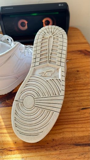 Air Jordan 1 Mid Triple White Size UK 8.5 (EUR 43)