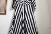 Yas dress size medium