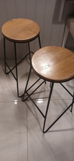 bar stools