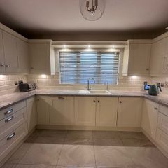 Shaker Style Fitted Kitchen