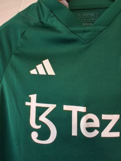 Manchester United Jersey.  Official Adidas Pre Match Warm Up Jersey. Boys Girls Age 11 To 12 Years. Collect In Dublin Or Receive Via Post.