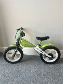 Kids balance bike