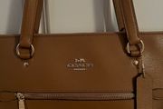 BNWOT Coach handbag