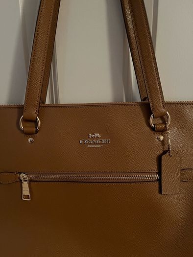 BNWOT Coach handbag