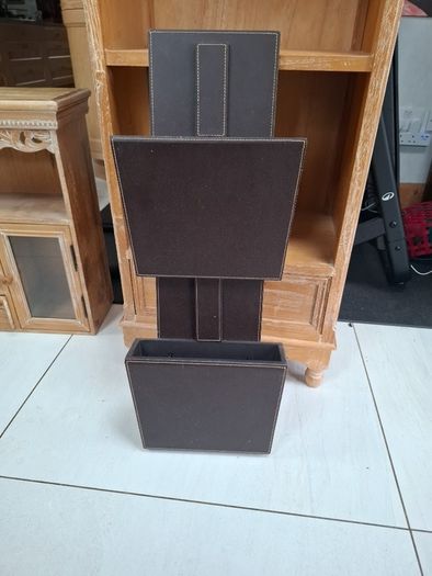 Free magazine / letter Holder