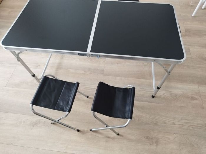 Camping table with 4 stools