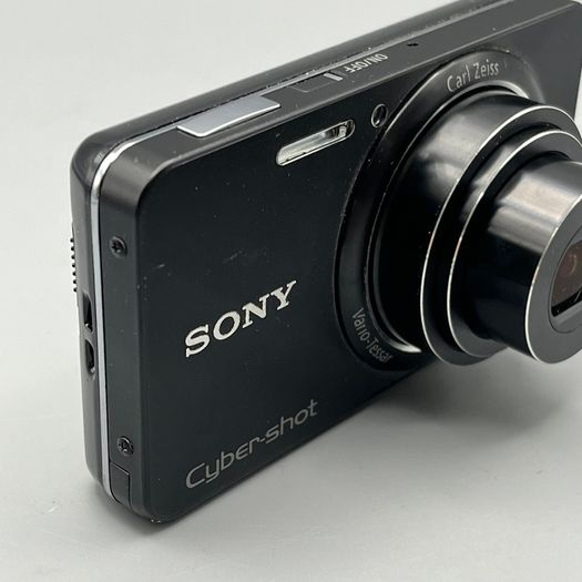 Sony DSC-W570 16.1MP Digital Camera Black - Full Kit