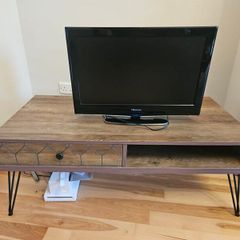 Television 24"