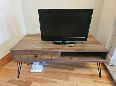 Television 24"
