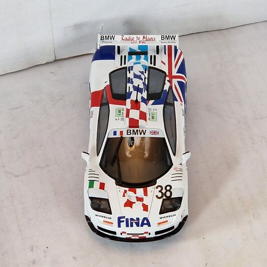 Scalextric McLaren F1 GT-R #38 Slot Car ( 24hr gt touring endurance Le Mans )