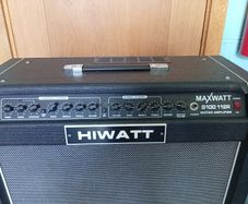Hiwatt Maxwatt G100 112R guitar amplifier