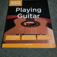 Idiot's Guides: Playing Guitar (Paperback )