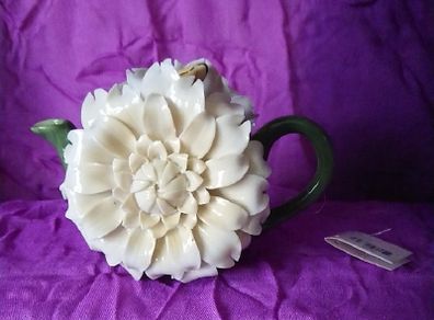 Collectable tea pot