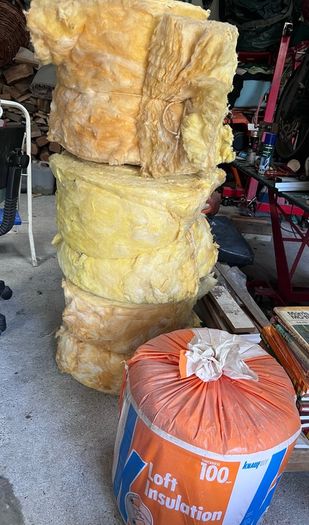 4 x rolls of insulation