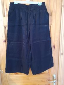 ladies 3/4 lenght trousers