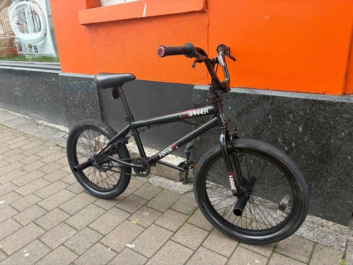 Black Hyper spinner BMX