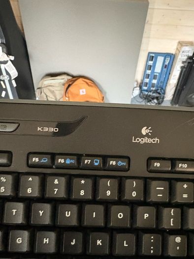 Logitech mk330 keyboard