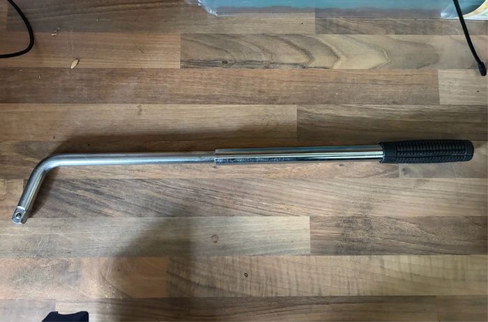 1/2" Adjustable Wheel Nut Brace