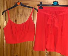 Skirt and top set