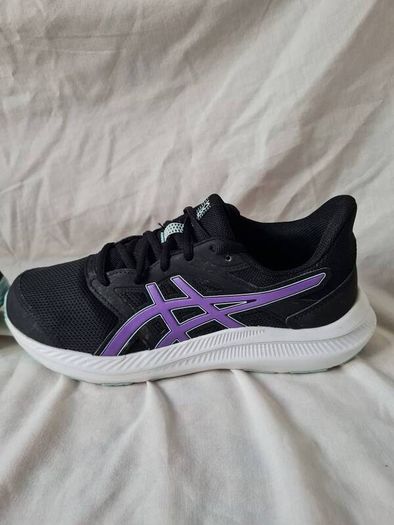 asics jolt 4 Size 5.5 eu 39.5 black In like new condition