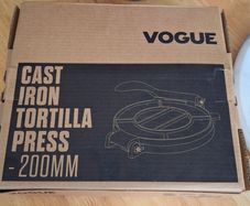 Cast iron tortilla press
