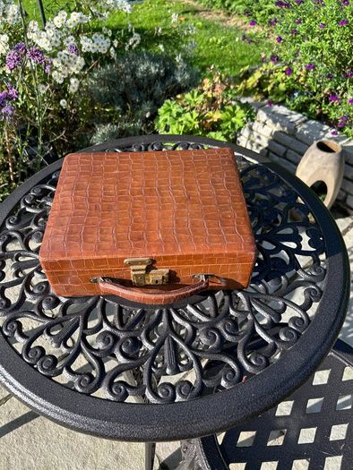 Antique Leather Jewellery Box