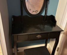 Dressing table