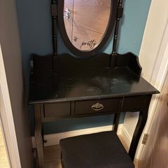 Dressing table