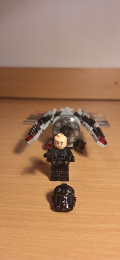 LEGO Star Wars 75161 TIE Striker Microfighter