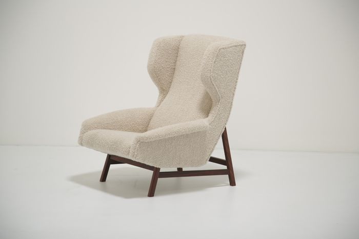 Vintage Sculptural Boucle Wingback Model 877 Armchairs by Gianfranco Frattini for Cassina, Italy, 1950s