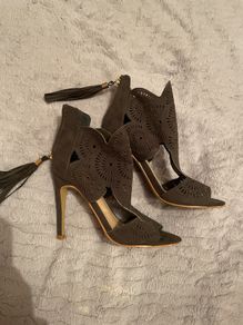 High heels dark green size 3/36- new