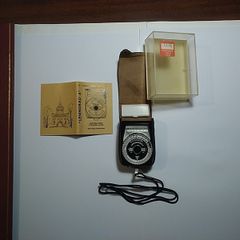 LENINGRAD 4 (Photoelectric Exposure Meter)