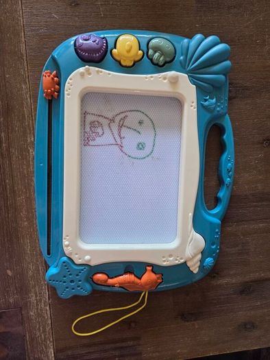 Magnetic toddler writing board