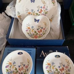 Vintage Aynsley Cottage Garden Set