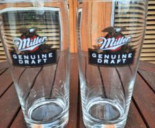 Vintage Miller Genuine Draft Pints glasses