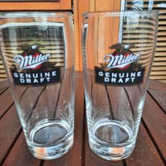 Vintage Miller Genuine Draft Pints glasses