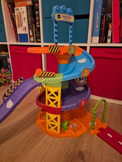 Toot Toot Parking Tower