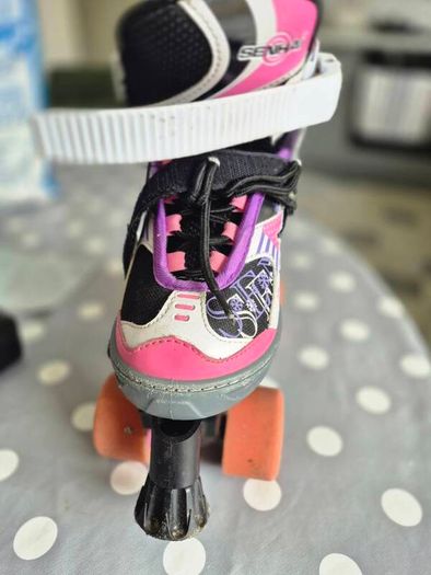 Kids roller skates size 33-36