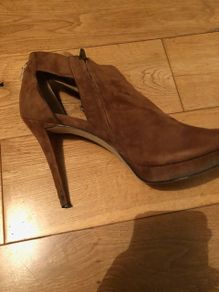 Ladies genuine Michael Kors Suede Shoes Size approx 40
