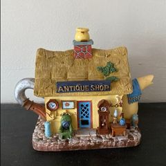 Tony Mc Donald Antique shop box in the shape of a teapot