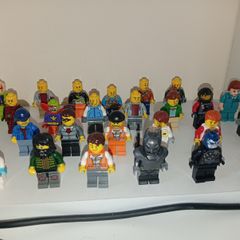Collection Of Lego Mini Figures Originals In Good Order With Extras