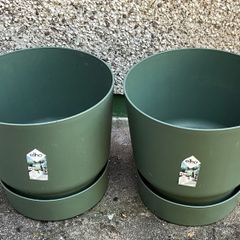 ELHO Grenville Large Flower Pots with Intergrated Water Reservoir.