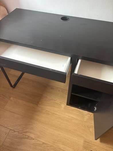 desk